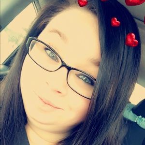 Meet your Posher, Katelyn